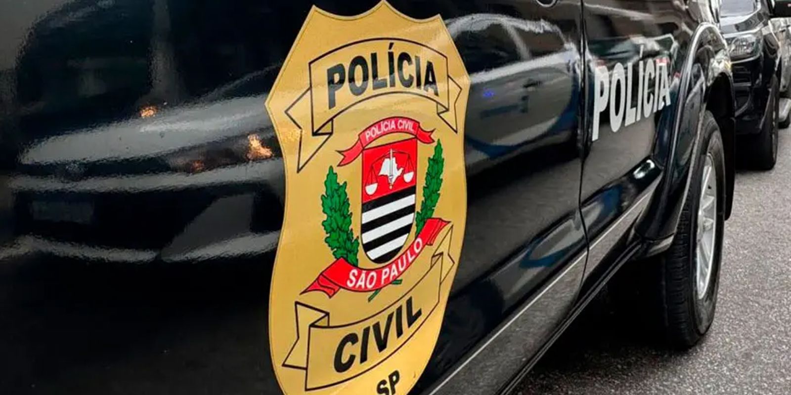 Polícia Civil apreende carro de luxo de influenciador
